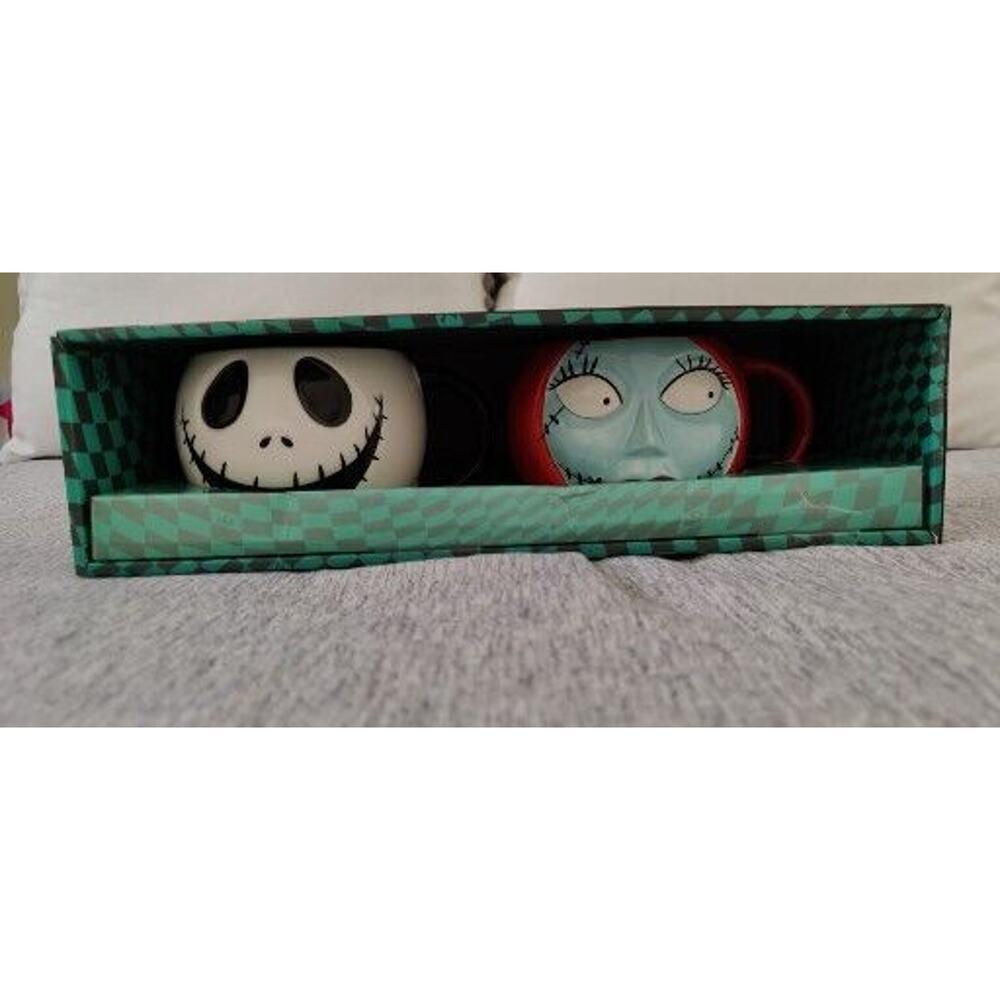 COFFEE CUPS DISNEY NIGHTMARE BEFORE CHRISTMAS JACK SKELLINGTON & SALLY MUGS 2 PC
